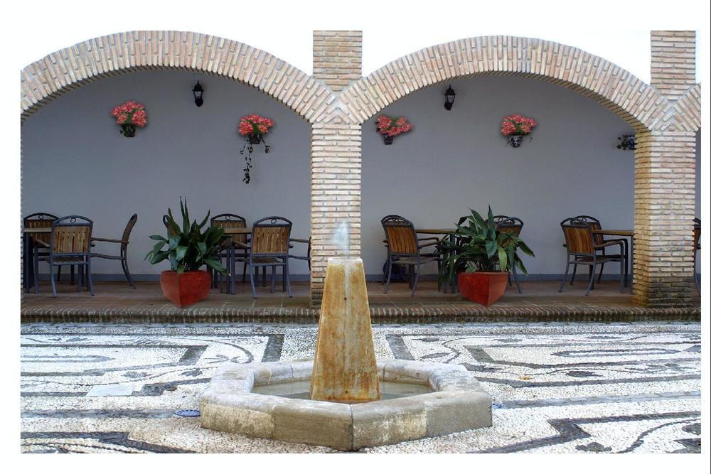 Hotel La Enrea Montefrío Einrichtungen foto